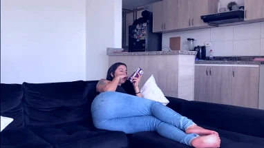 yanks brunette sevinn masturbating